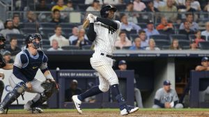 Yanks decline to make qualifying offer to Gregorius