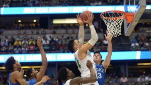 NCAA Scores: Ducks oust defending champion Duke