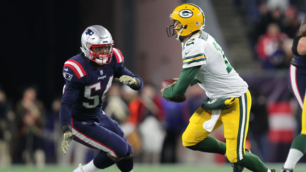 Nov 4, 2018; Foxborough, MA, USA; New England Patriots linebacker Dont'a Hightower (54) pressures Green Bay Packers quarterback Aaron Rodgers (12) during the fourth quarter at Gillette Stadium. Photo Credit: Stew Milne-USA TODAY Sports