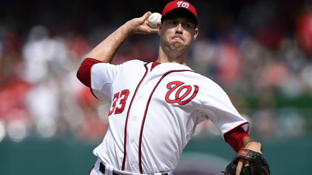 Aug 30, 2015; Washington, DC, USA; Washington Nationals pitcher Doug Fister (33) pitches during the fifth inning against the Miami Marlins at Nationals Park. Mandatory Credit: Tommy Gilligan-USA TODAY Sports