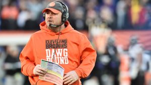 Browns fire Kitchens after 6-10 finish