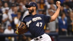 Brewers can take commanding lead in NLCS