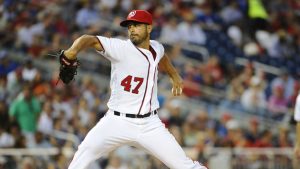 Gonzalez guides Nationals to rout of Dodgers