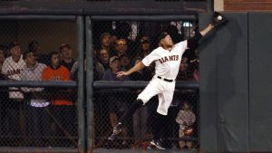 Giants knock out Nats behind wild pitch, clutch plays