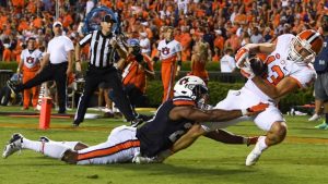 Clemson WR Renfrow out with broken hand