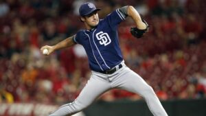 Padres’ Street endures first blown save of year