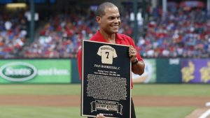 Pudge, Bagwell, Raines get Hall call