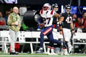 Reports: Chargers land prized CB J.C. Jackson