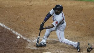 Sunday Night: Red Sox outlast Astros in extras