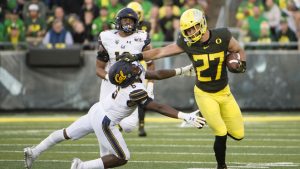 Oregon TE Breeland suffers season-ending leg injury