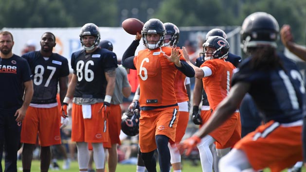 Jul 28, 2016; Bourbonnais, IL, USA; Chicago Bears quarterback Jay Cutler (6) during training camp at Olivet Nazarene University. Photo Credit: Patrick Gorski-USA TODAY Sports