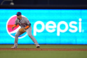 Report: Tigers agree to deal with SS Javy Baez