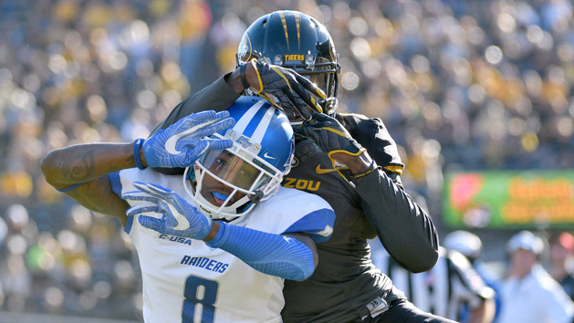 Oct 22, 2016; Columbia, MO, USA; Middle Tennessee Blue Raiders cornerback Jeremy Cutrer (8) breaks up a pass intended for Missouri Tigers wide receiver J'Mon Moore (6) during the first half at Faurot Field. Photo Credit: Denny Medley-USA TODAY Sports