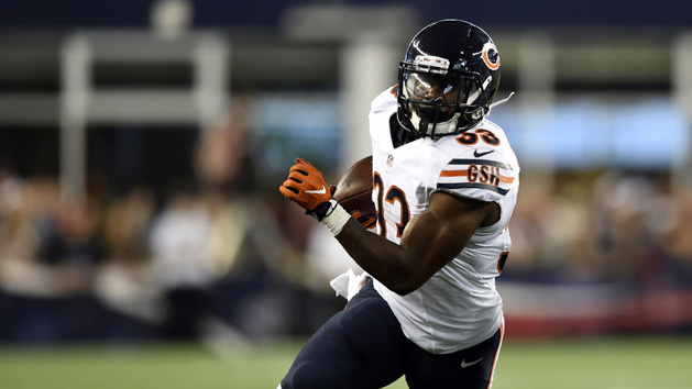 Aug 18, 2016; Foxborough, MA, USA; Chicago Bears running back Jeremy Langford (33) runs the ball during the first half against the New England Patriots at Gillette Stadium. Photo Credit: Bob DeChiara-USA TODAY Sports