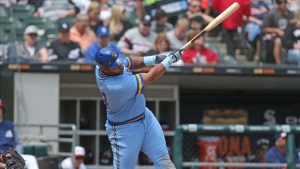 Rays pick up 1B Aguilar from Brewers