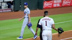 Kelly suspended 8 games for throwing at Astros