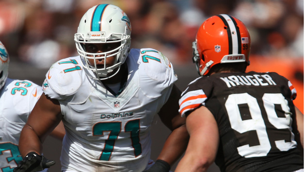 NFL: Miami Dolphins at Cleveland Browns