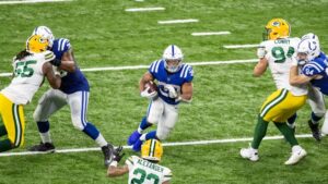 Colts, Raiders meet in key AFC game