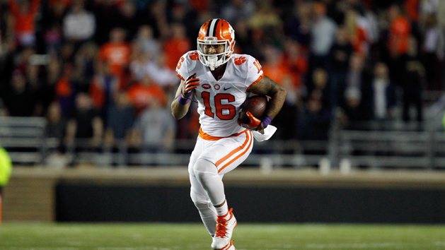 Oct 7, 2016; Boston, MA, USA; Clemson Tigers tight end Jordan Leggett (16) runs for a touchdown during the first quarter against Boston College at Alumni Stadium. Photo Credit: Stew Milne-USA TODAY Sports