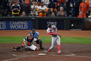 Marlins officially announce signing of OF Jorge Soler