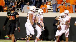 Moore’s Only Catch Wins in Overtime for Texas