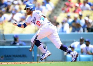 Dodgers look to get back on track against Padres