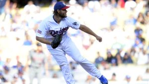 Dodgers’ Kershaw beats D-backs for 13th win