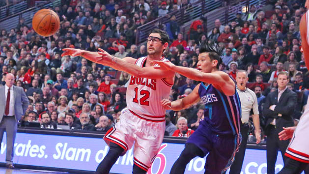 Kirk Hinrich (12) is back with the Hawks. Photo Credit: Dennis Wierzbicki-USA TODAY Sports