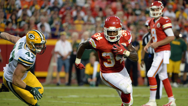 Sep 1, 2016; Kansas City, MO, USA; Kansas City Chiefs running back Knile Davis (34) rushes for a touchdown against Green Bay Packers inside linebacker Jake Ryan (47) in the first half at Arrowhead Stadium. Photo Credit: John Rieger-USA TODAY Sports