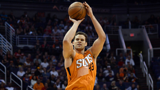 Feb 19, 2016; Phoenix, AZ, USA; Phoenix Suns Kris Humphries (43) shoots against the Houston Rockets during the first half at Talking Stick Resort Arena. Mandatory Credit: Joe Camporeale-USA TODAY Sports