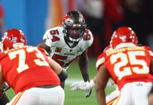 Bucs re-sign LB Lavonte David for 2 years, $25M