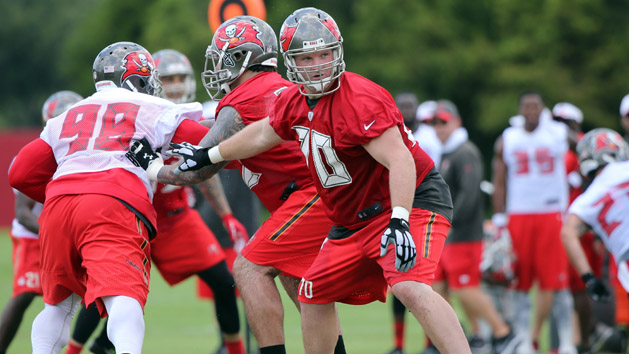 Logan Mankins (70) is one guy Tampa Bay can depend on. (Kim Klement-USA TODAY Sports)