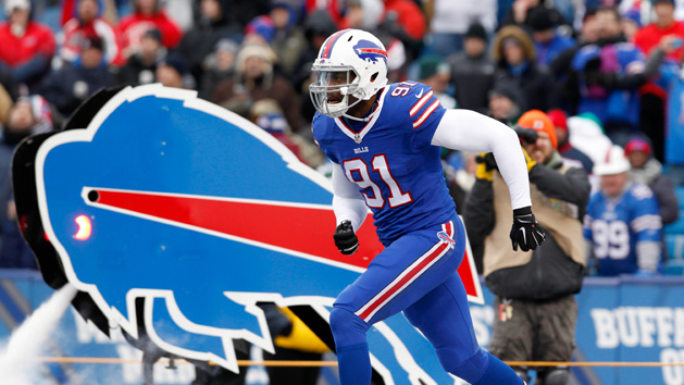 Jan 3, 2016; Orchard Park, NY, USA; Buffalo Bills outside linebacker Manny Lawson (91) against the New York Jets at Ralph Wilson Stadium. Photo Credit: Timothy T. Ludwig-USA TODAY Sports