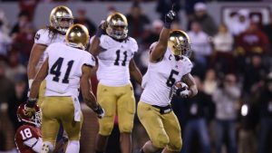Notre Dame’s Manti Te’o leading by example