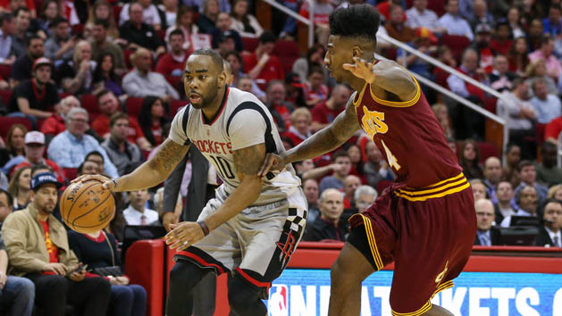 Marcus Thornton (10) dribbles the ball during the game against the Cleveland Cavaliers at Toyota Center. Photo Credit: Troy Taormina-USA TODAY Sports