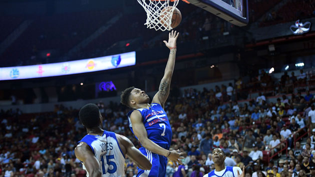 Jul 8, 2017; Las Vegas, NV, USA; Philadelphia 76ers guard Markelle Fultz (7) puts up a layup against the Golden State Warriors during the first half at Thomas & Mack Arena. Photo Credit: Joe Camporeale-USA TODAY Sports