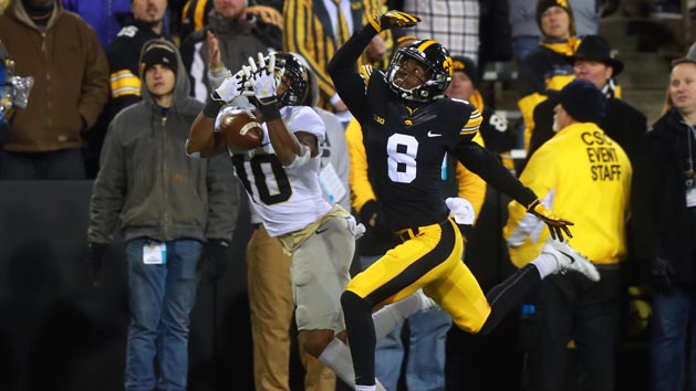 Nov 18, 2017; Iowa City, IA, USA; Iowa player Matt Hankins covers Purdue player Gregory Phillips during their game at Kinnick Stadium. Photo Credit: David Scrivner/The Des Moines Register via USA TODAY Sports