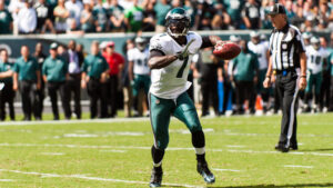 Steelers sign Vick to fill QB need