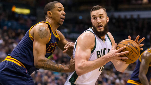 Miles Plumlee is back with the Bucks. Photo Credit: Jeff Hanisch-USA TODAY Sports