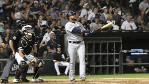 Twins’ DH Cruz (wrist) to miss fourth straight game