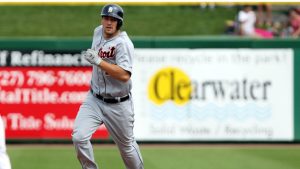 Tigers option Castellanos