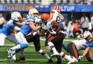 Chubb, Hunt among several Browns to miss practice