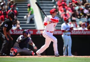 Ohtani unanimous AL MVP; Harper wins NL honor