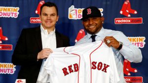 Reports: Red Sox land Sandoval