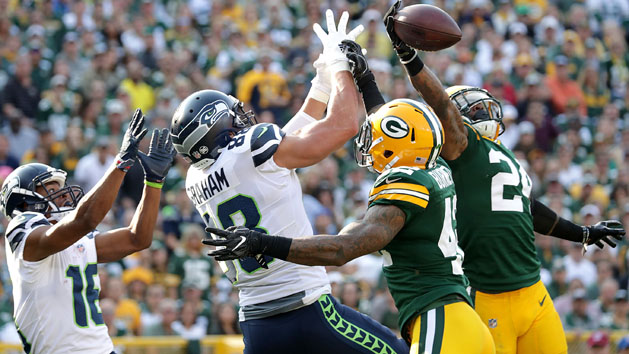 Sep 10, 2017; Green Bay, WI, USA; Green Bay Packers players Quinten Rollins and Morgan Burnett defend a pass in the end zone that was intended for Seattle Seahawks player Jimmy Graham in a NFL game at Lambeau Field. Photo Credit: William Glasheen/The Post-Crescent via USA TODAY Sports