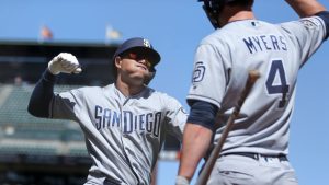 Astros seek runs, Padres need to start a run in series