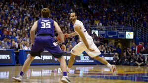 Top 25 Roundup: No. 7 Kansas slams Kansas State