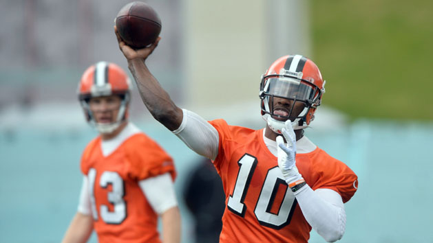 RGIII is expected to miss four to six weeks. (Geoff Burke-USA TODAY Sports)