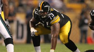 Steelers, OG Foster agee to three-year deal