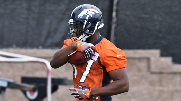 May 12, 2018; Englewood, Denver, USA; Denver Broncos running back Royce Freeman (37) participates in drills during rookie minicamp at the UCHealth Training Center. Photo Credit: Ron Chenoy-USA TODAY Sports